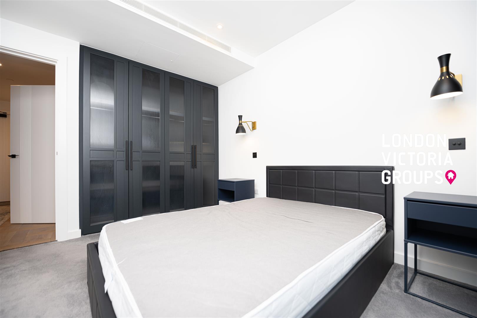 2 Merino Gardens, London